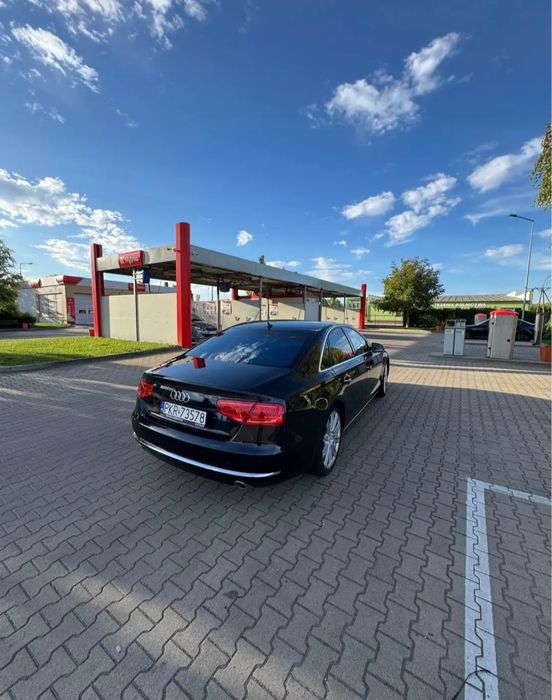 Audi A8 2012 rok