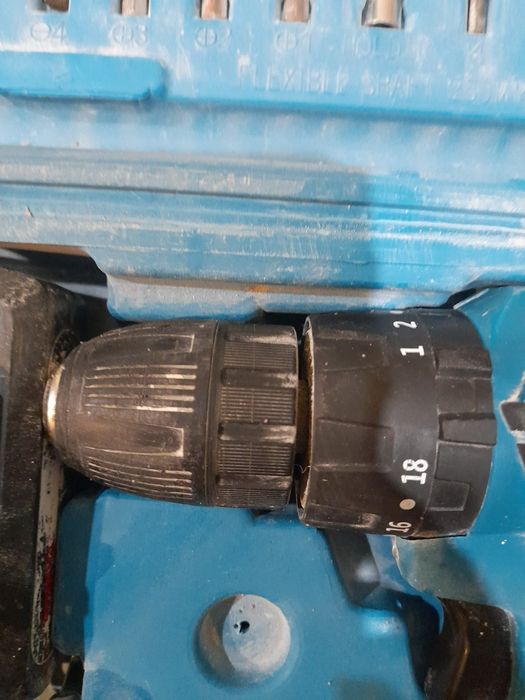 Продам инсирумент шуруповерт.
