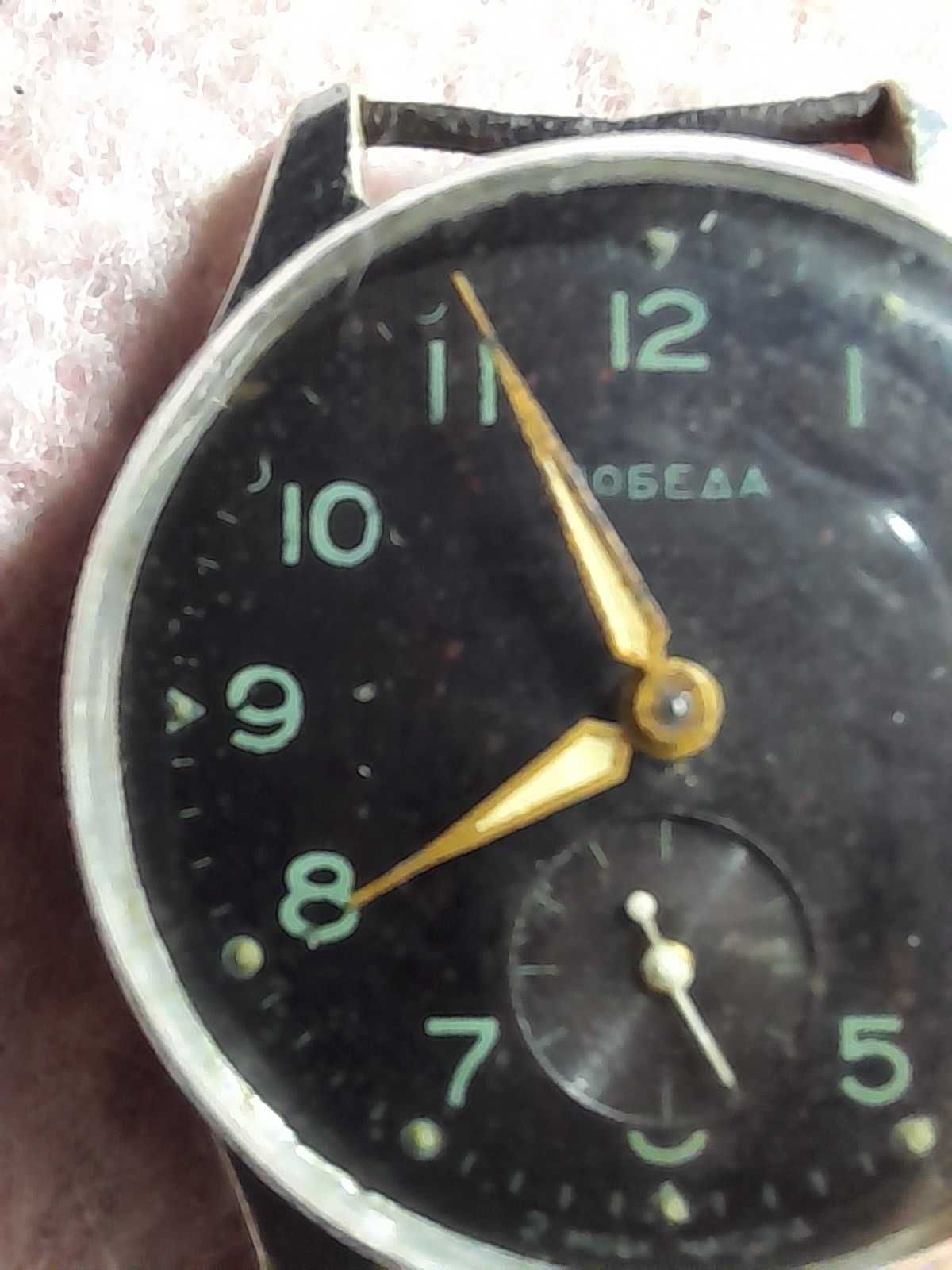Винтажные наручные мужские часы Победа, 1957 год.