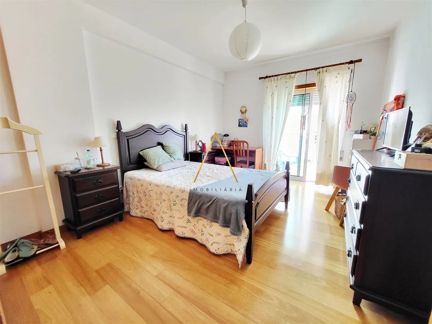 Apartamento T3 junto ao Palácio do Gelo