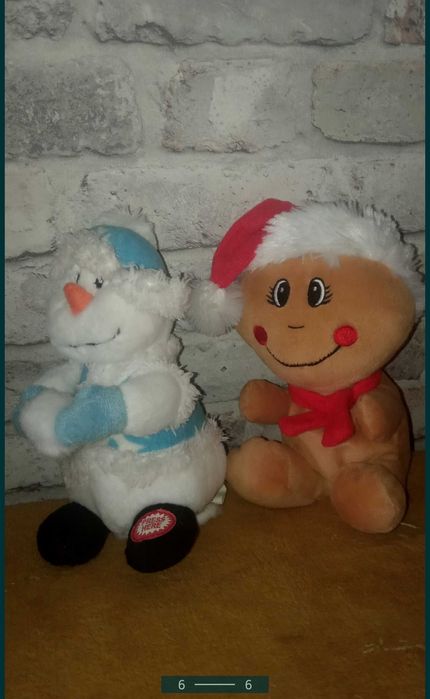 Mikolaj- grający świecący balwanek+ piernikowy ludzik i skarpeta