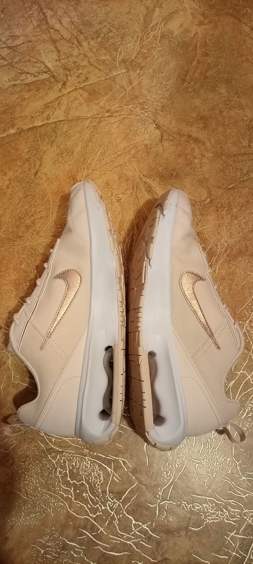 Кроссовки Nike (обувь из Европы)