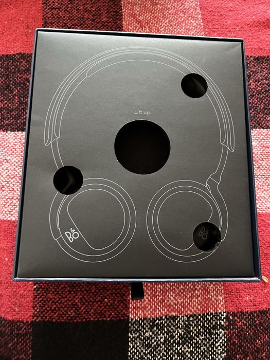 Наушники Bang & Olufsen