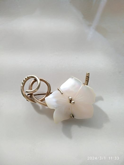 Винтажная серебряная брошь ,подвеска .