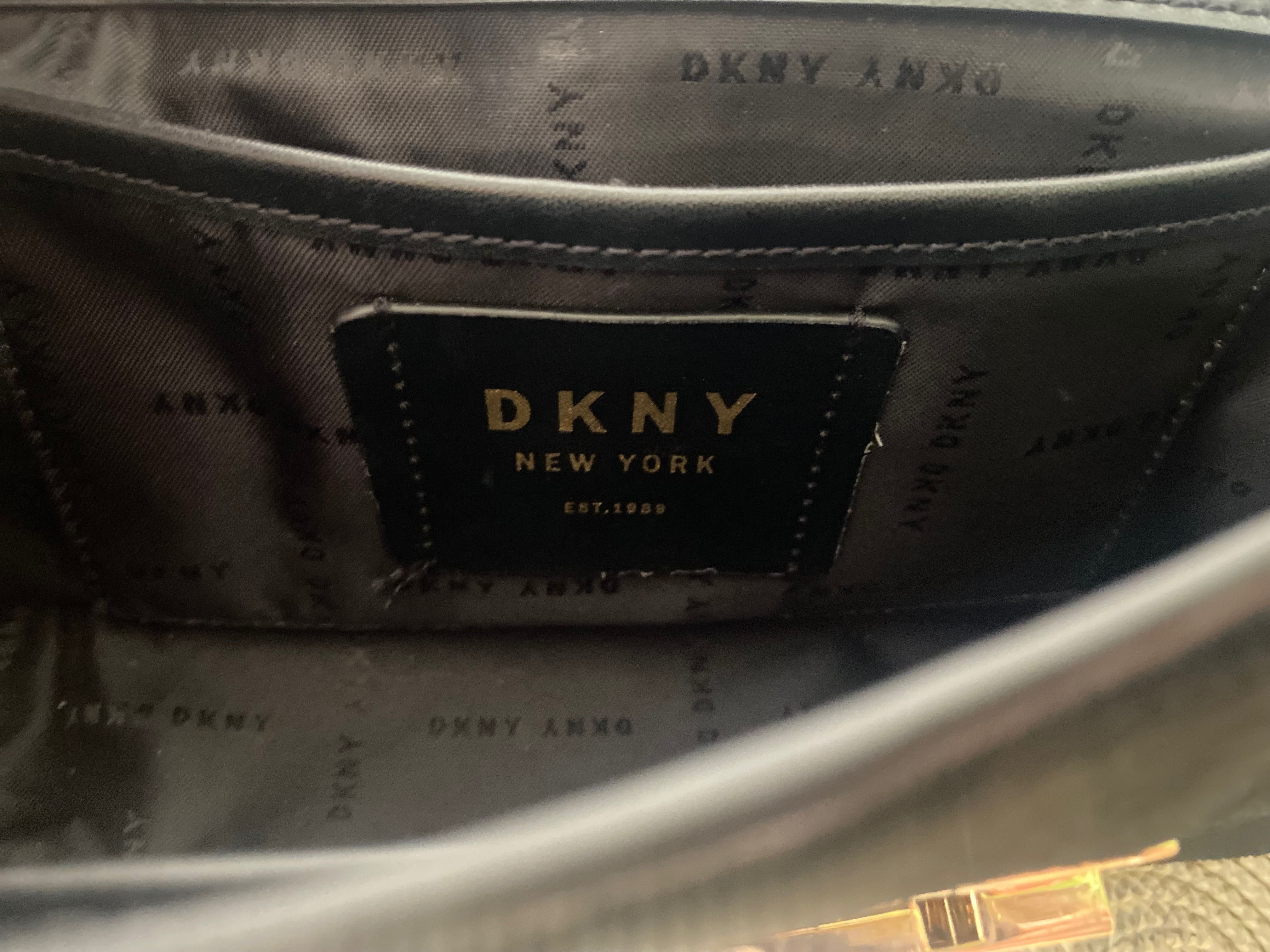 DKNY Adam Demi Mala