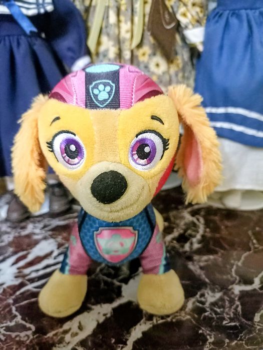 Щенячий патруль, Скай