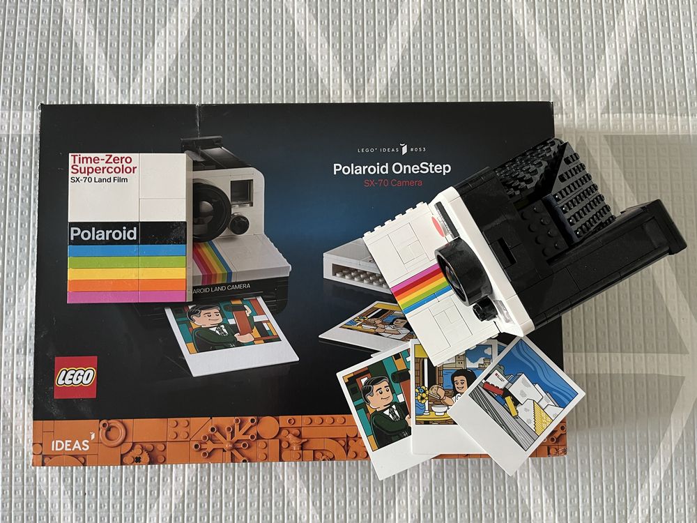 LEGO 21345 Ideas Polaroid OneStep SX-70.