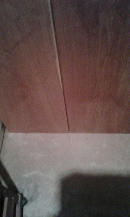 Комод на ножках в зал