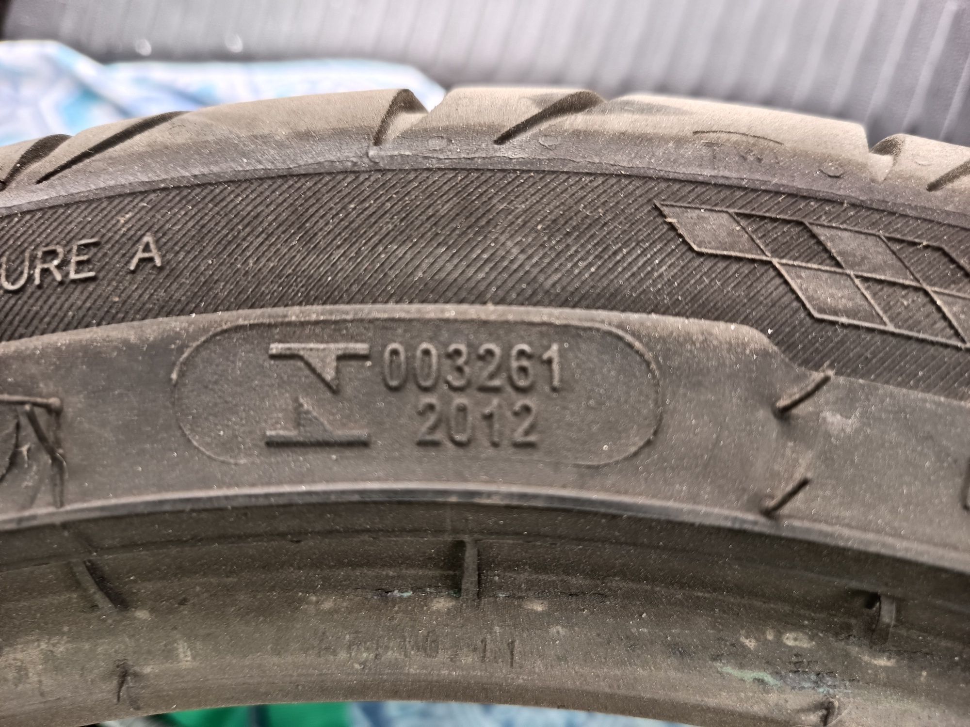 Par pneus 195/45/16