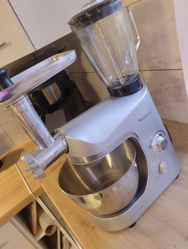 Robot kuchenny planetarny