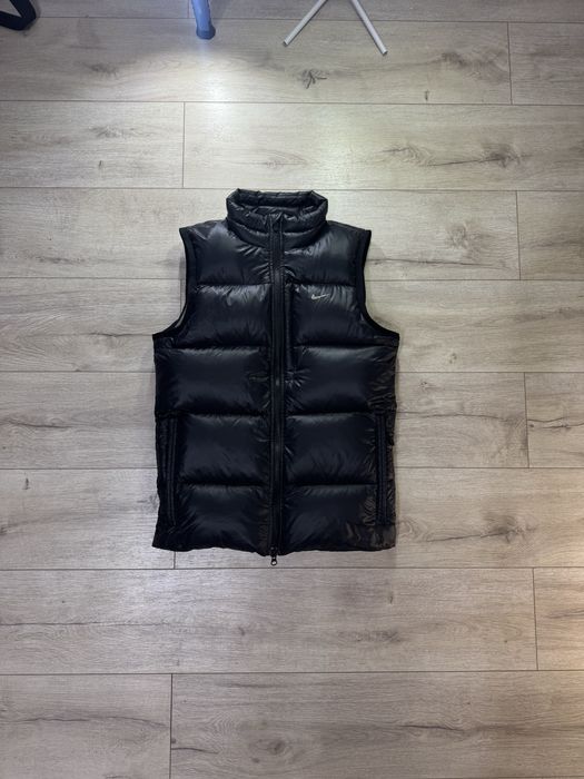 Жилетка nike пухова , пухан stone island