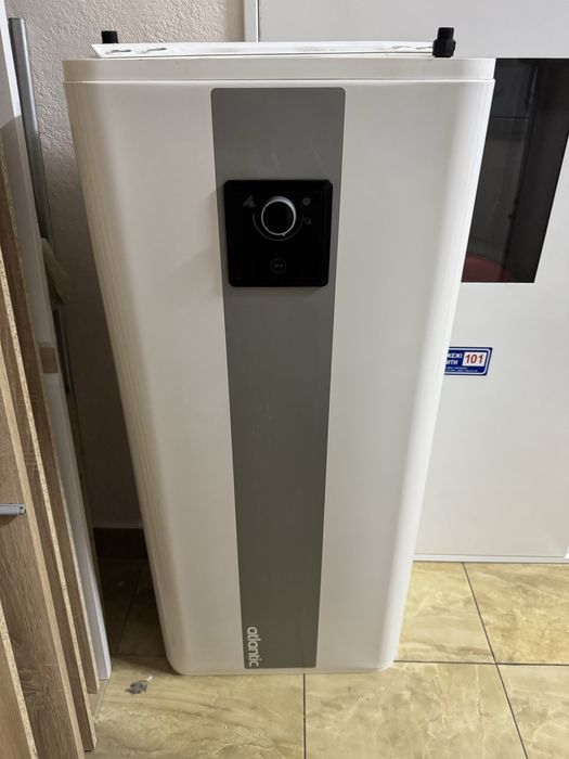 Бойлер Atlantic Vertigo Steatite 80. Потік, електроніка працює