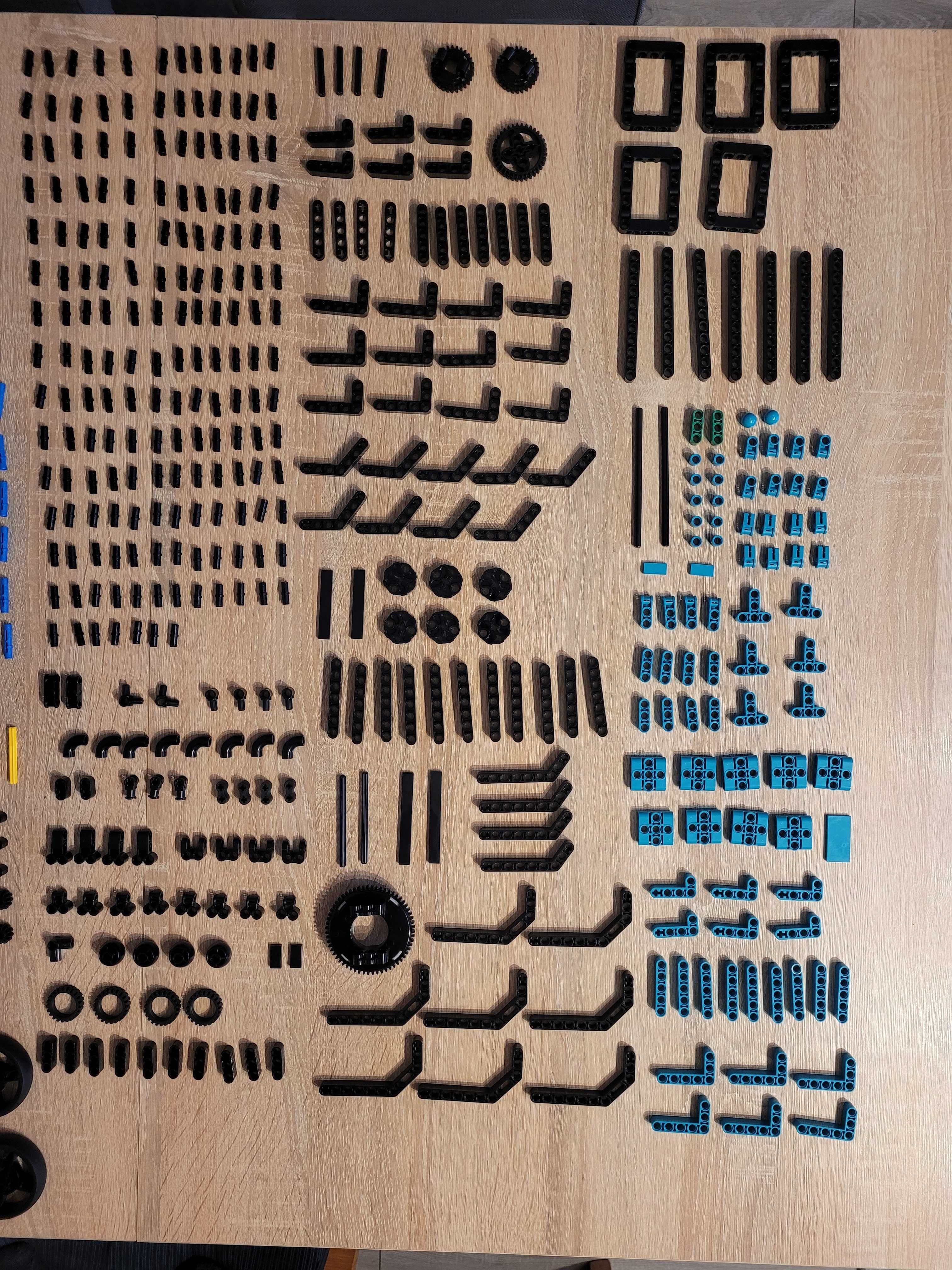 LEGO MINDSTORMS 51515 Wynalazca robotów (Robot Inventor) + książka