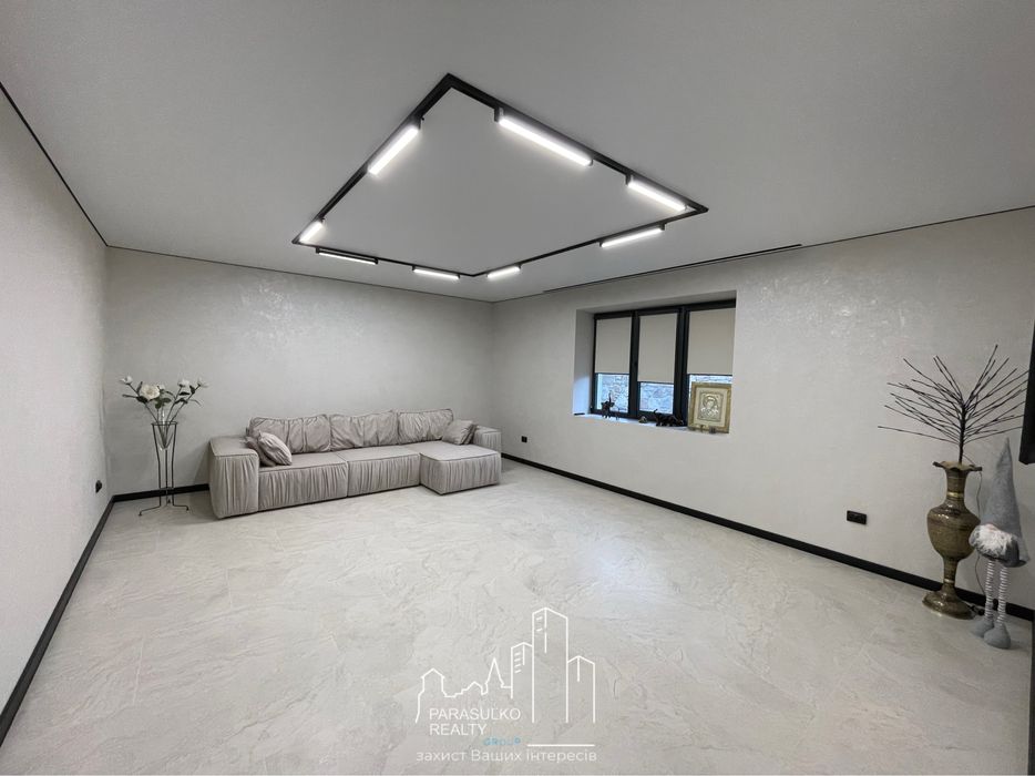 Продам шикарний будинок з меблями та приміадьною технікою