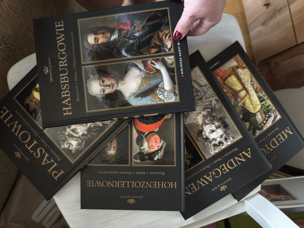 Seria albumowa Dynastie świata 16 tomów