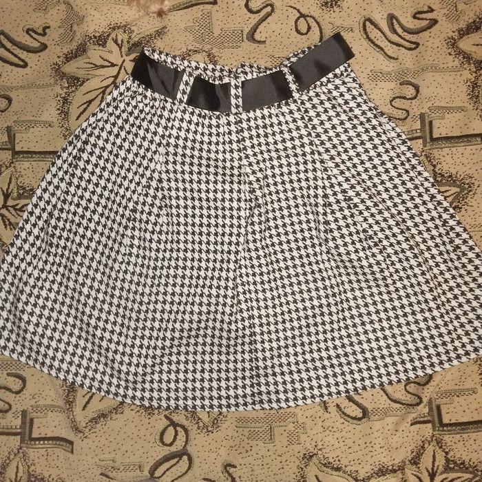 Спідниця чорно біла