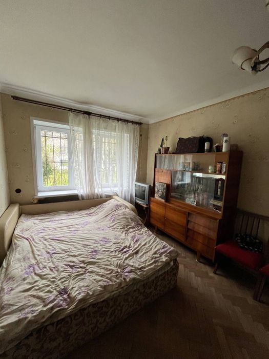 Продаж 2 кімнатної квартири по вул. Каховській