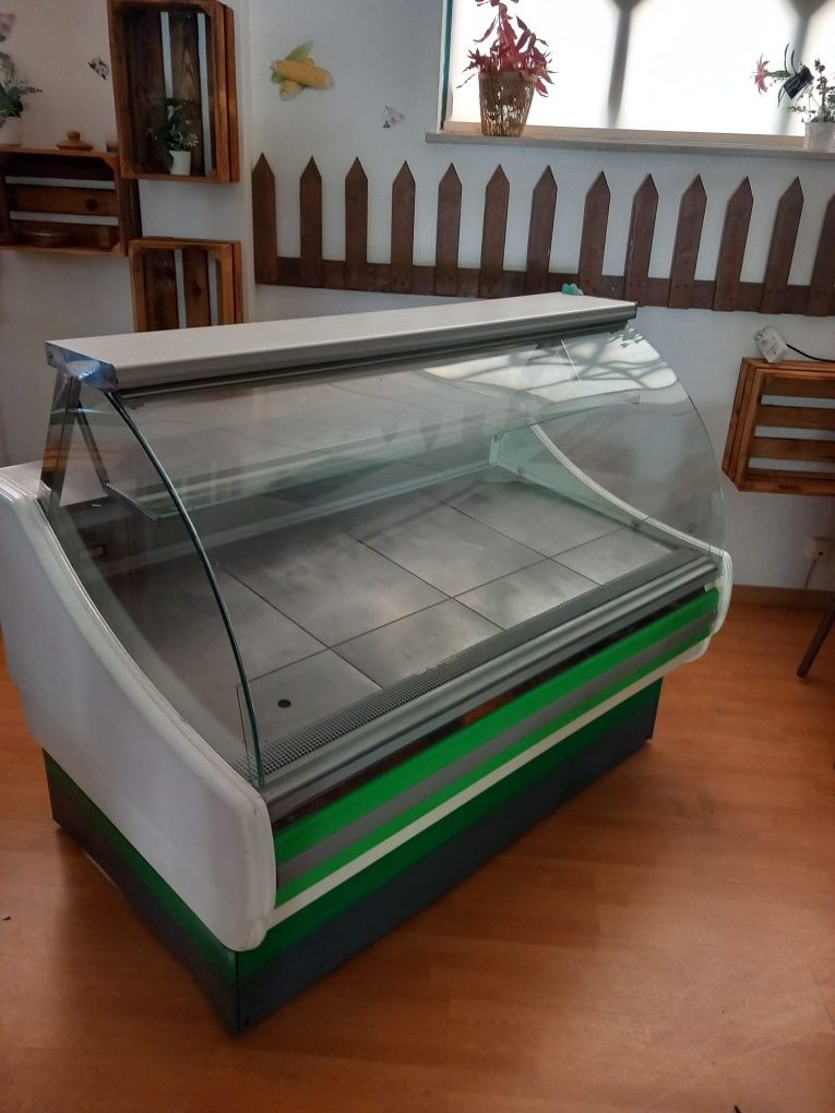 Vitrine refrigeração em bom estado a funcionar nxi