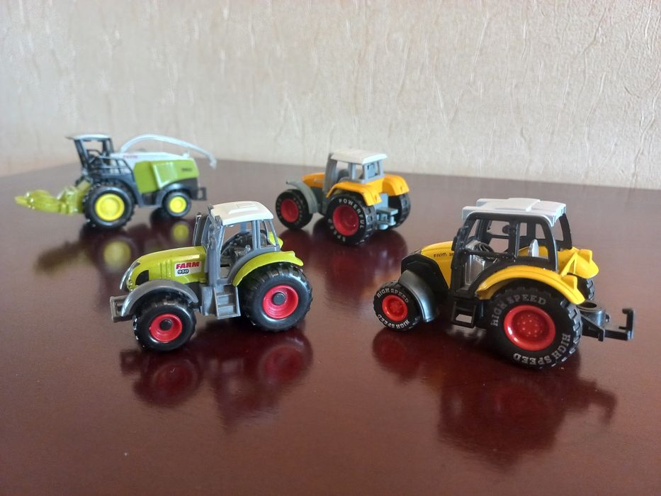 Набор игрушек 4 шт