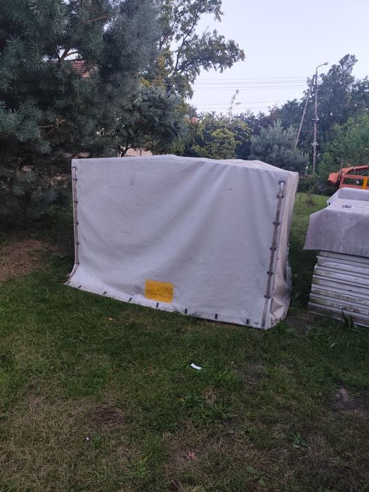 Plandeka ze stelażem