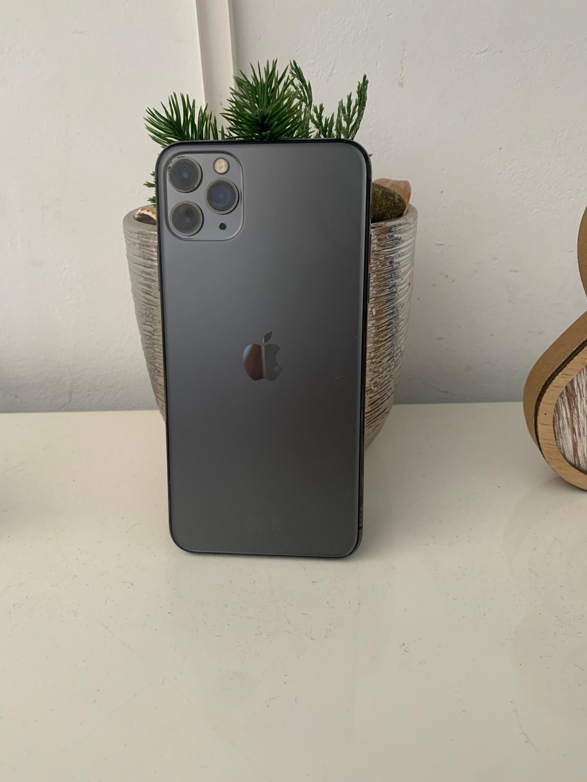 Iphone 11 promax 256GB, negro, sem riscos .