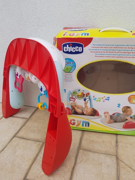 Ginásio e centro de atividades