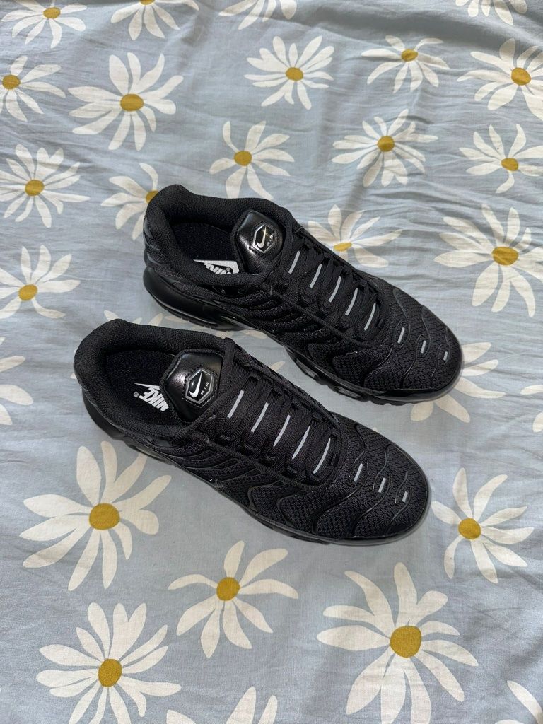 Nowe buty Nike Air Max Plus 42,5 rozmiar Air Vapormax Plus Shox TL
