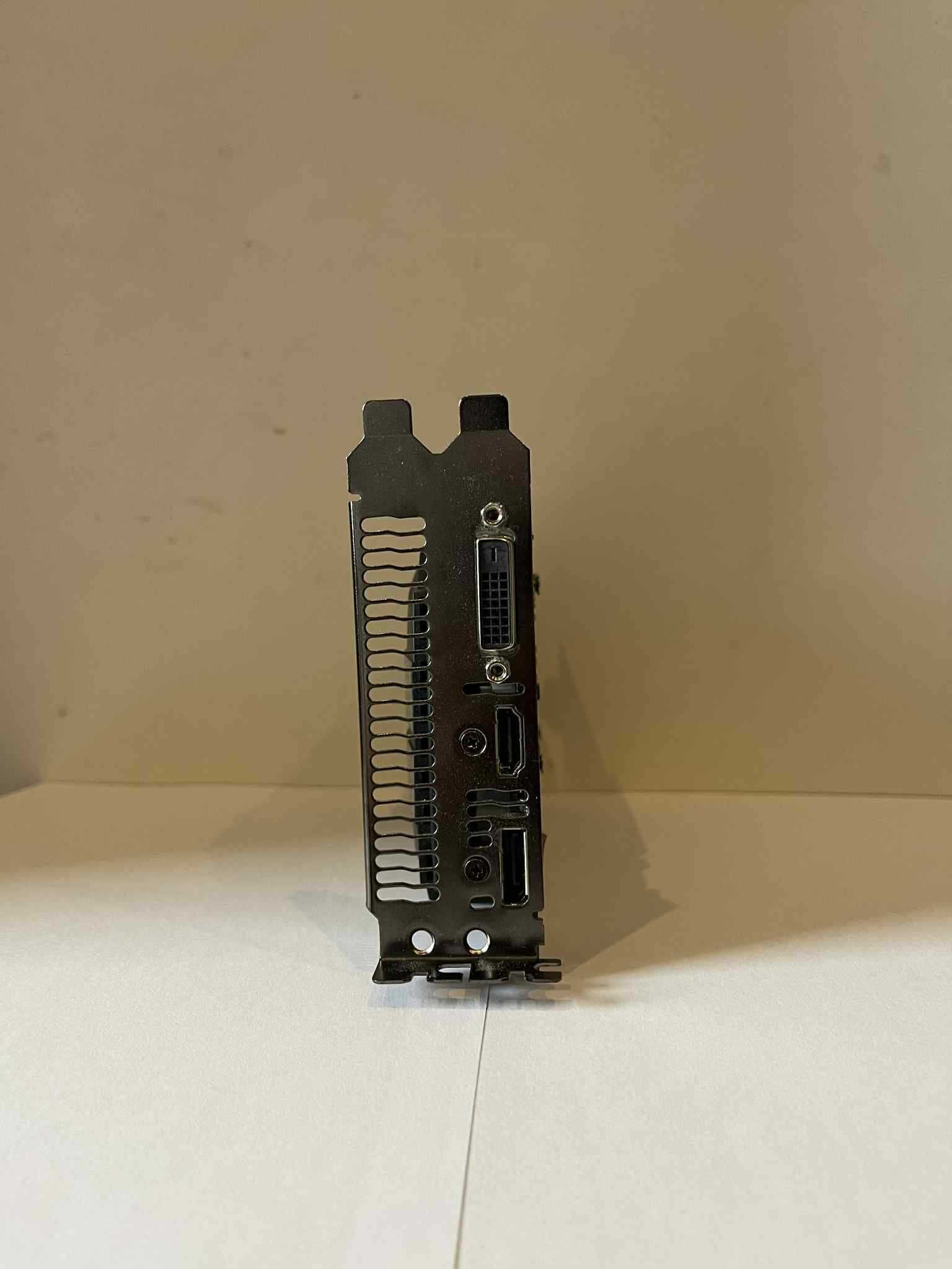 Karta graficzna ASUS GeForce GTX 1050 Ti 4GB GDDR5 STAN BARDZO DOBRY