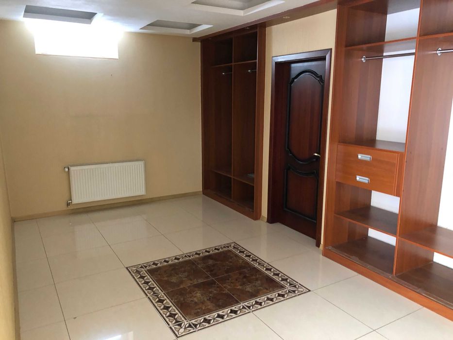 Продам дом. Центр. Можливий продаж через ЄВідновлення