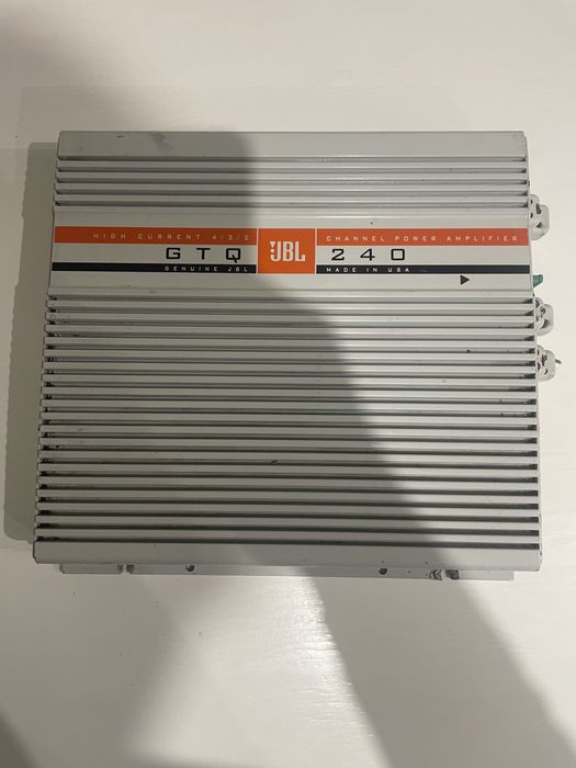 Продам автомобільний підсилювач jbl gtq 240w