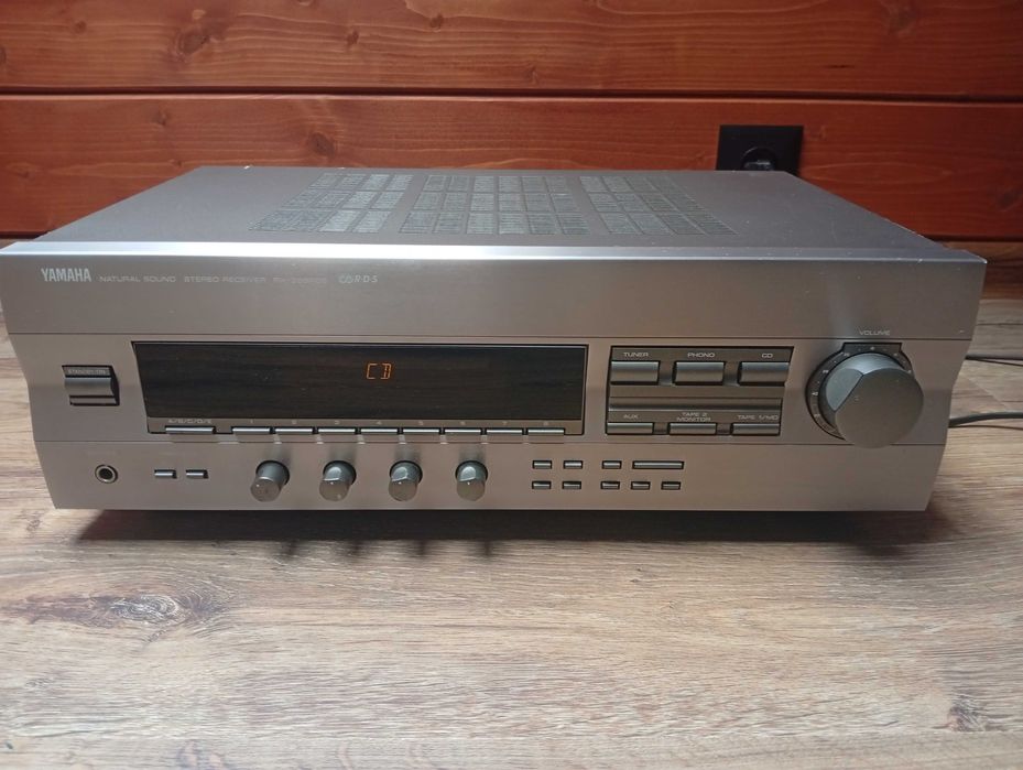 Amplituner YAMAHA RX-396RDS 2.0 tytan