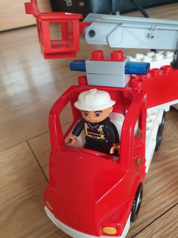 Lego Duplo 5682 Straż pożarna Wóz strażacki Fire Truck