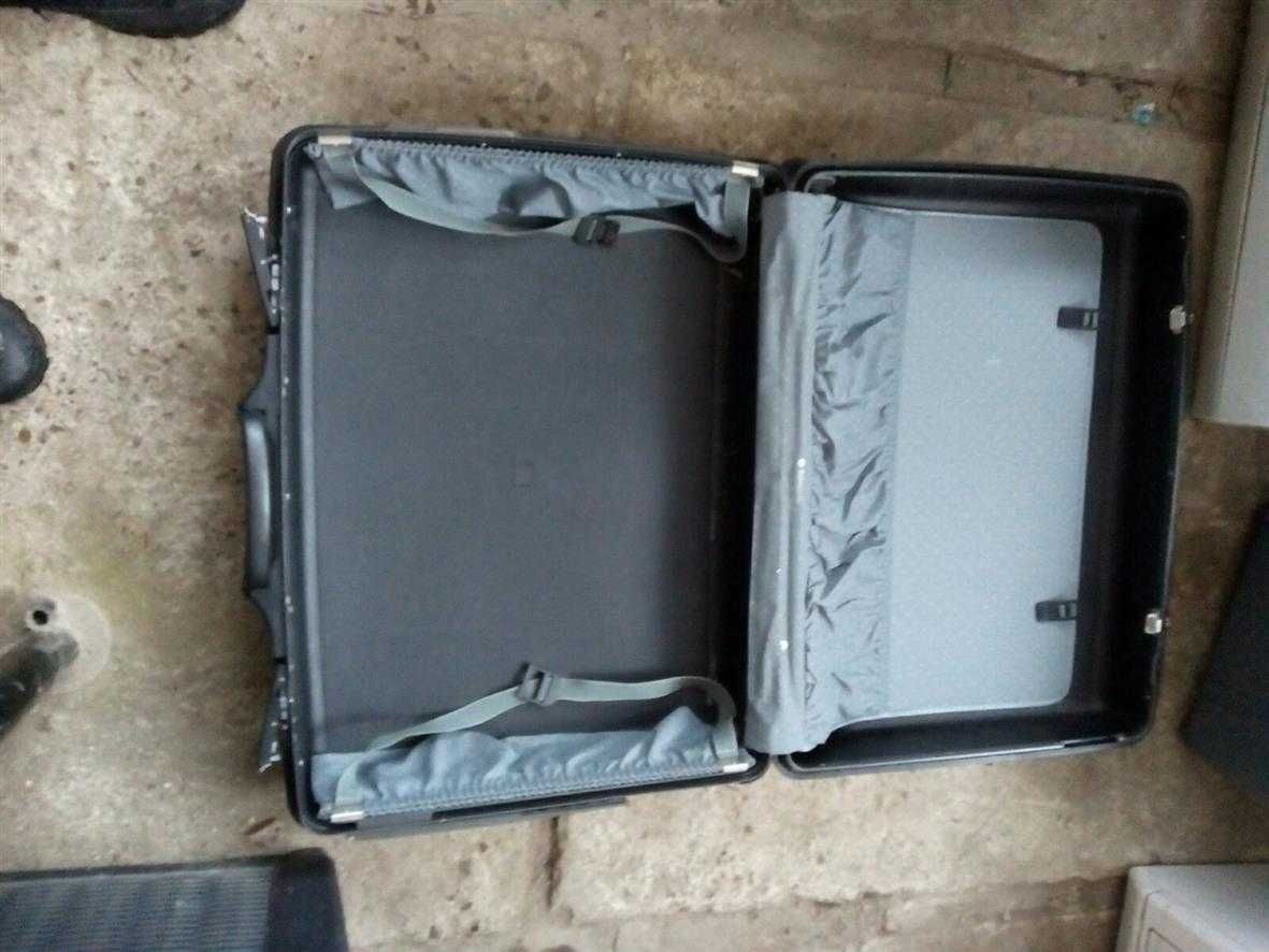 Дорожна  валіза сумка   чемодан на колесах