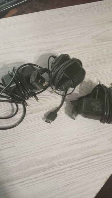 зарядки на телефон.