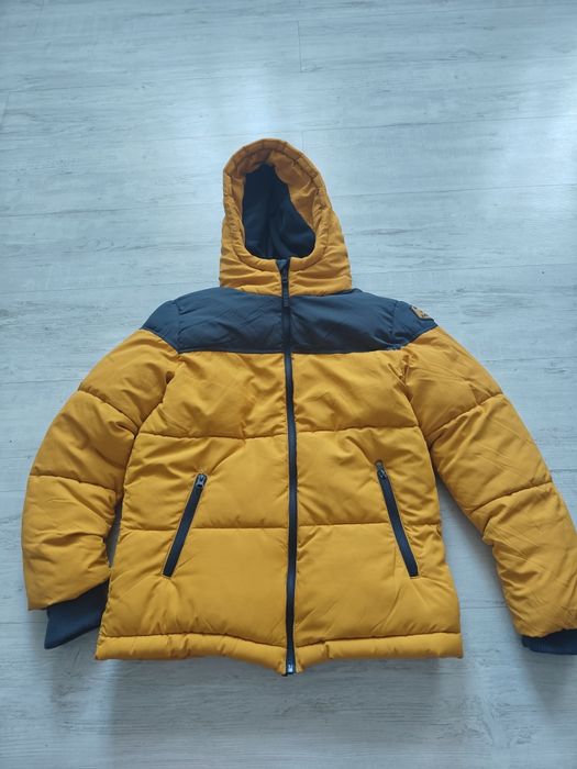 Sprzedam dziecięcą kurtkę zimową Nową+ GRATISY 2 koszule