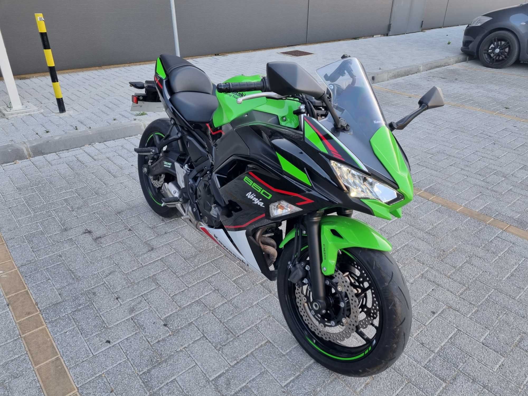 Kawasaki Ninja 650 KRT ABS de 2022