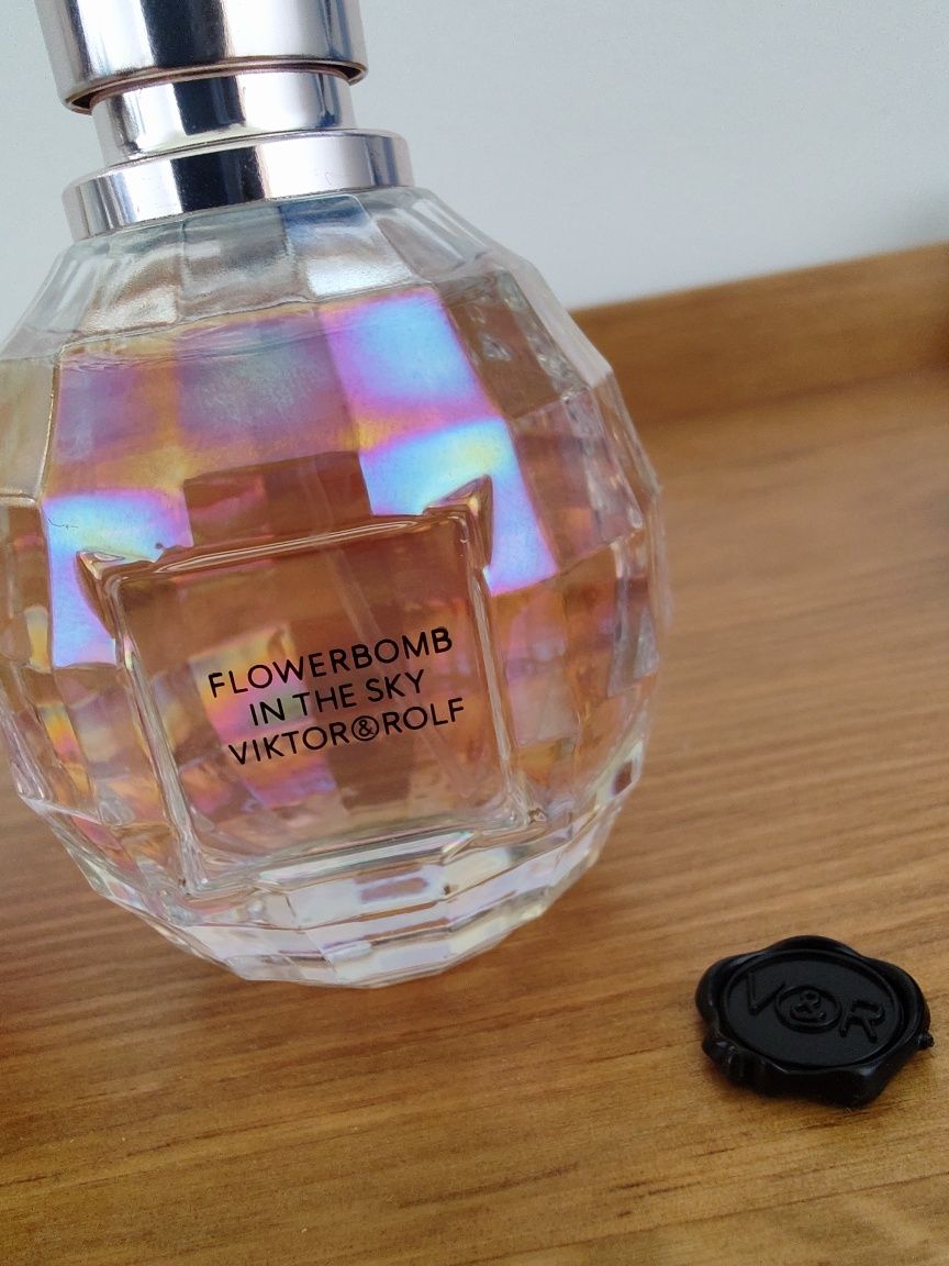 Flowerbomb in the sky Viktor & Rolf perfumy