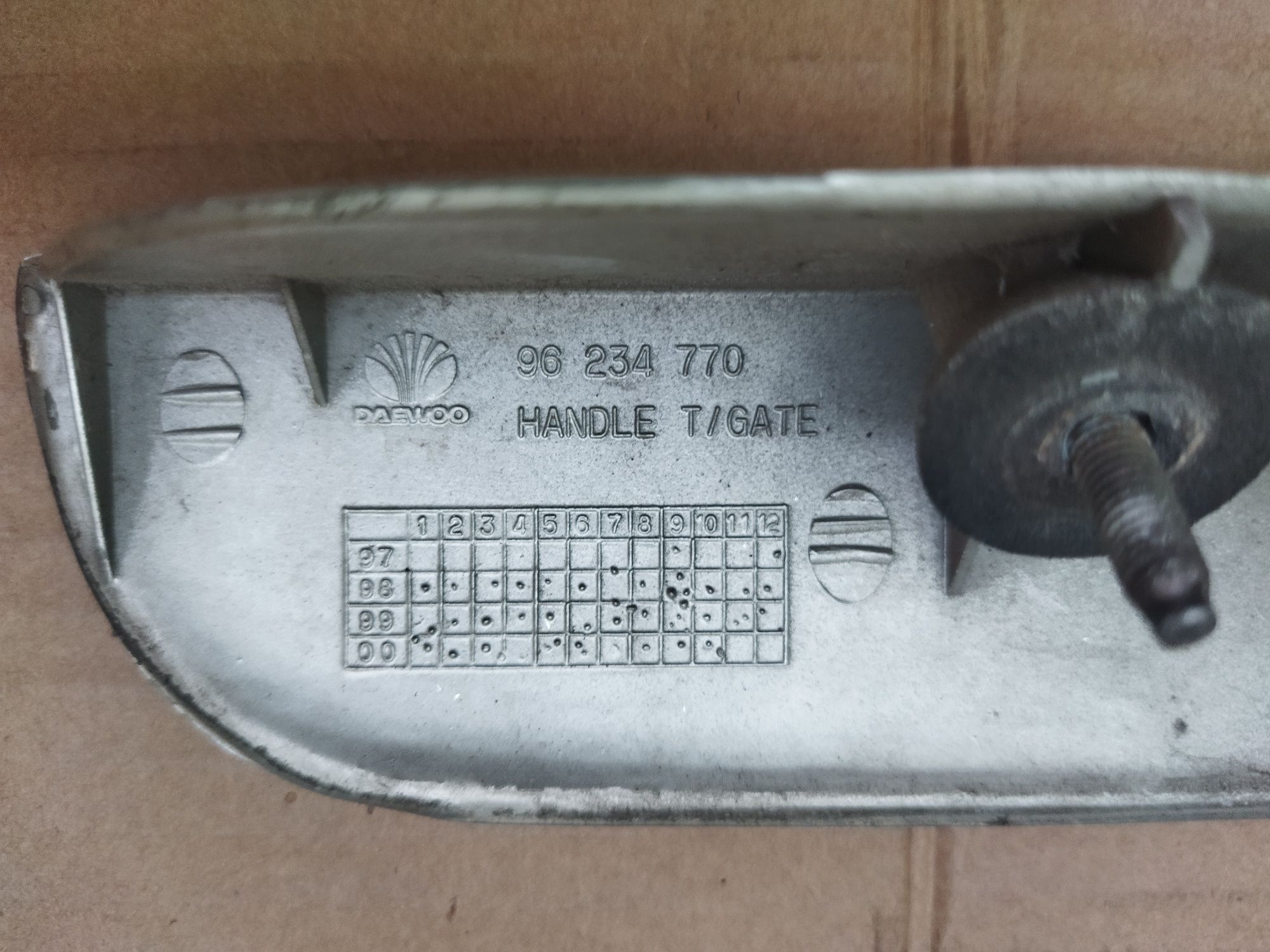 Ручка крышки багажника Lanos хетчбэк GM 96234770 ручка багажника Ланос