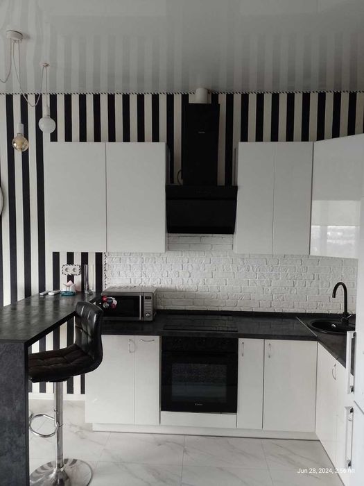 Уникальная 2-этажная квартира с ТЕРРАСОЙ на крыше. Посуточно, почасово