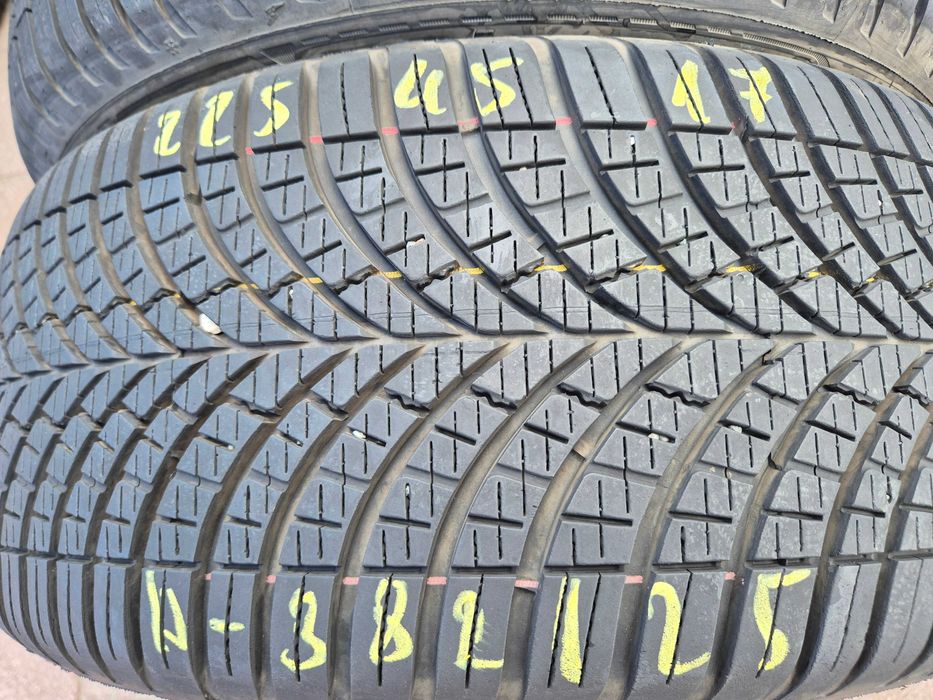 225/45r17 94W (W382/25)08 2szt 7mm 24r Vector4Seasons G2 GOODYEAR