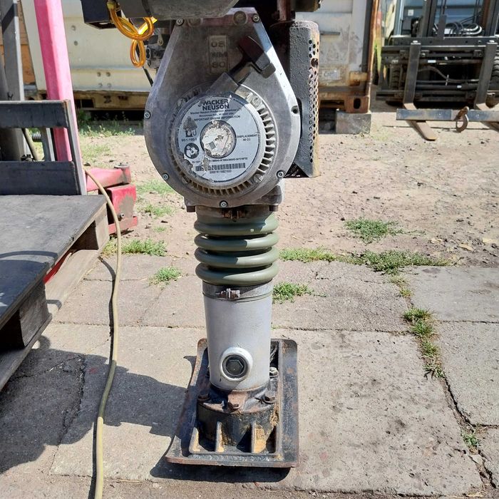 skoczek wacker bs 50-2 silnik wm 80
