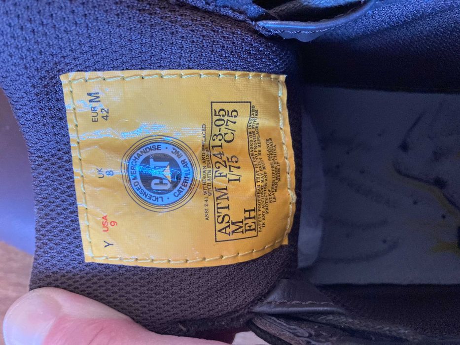 Nowe półbuty męskie Caterpillar r. 42