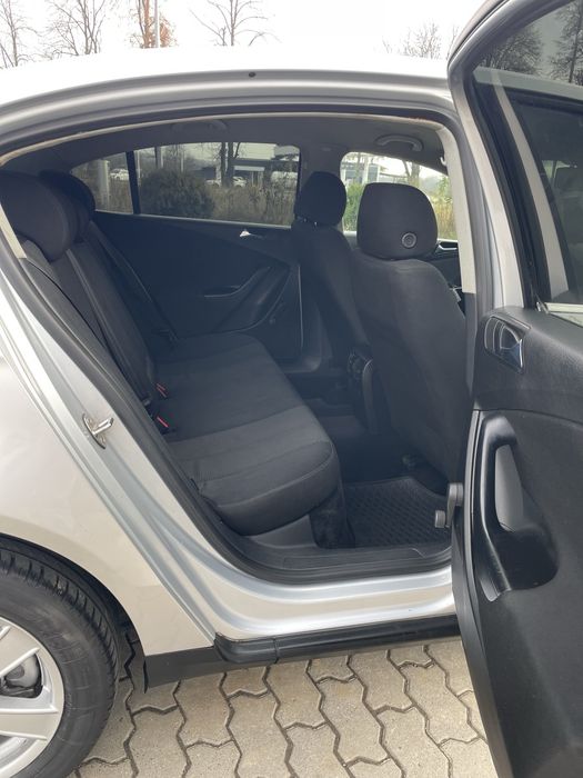 Продам пасат б6  євробляха можливий обмін