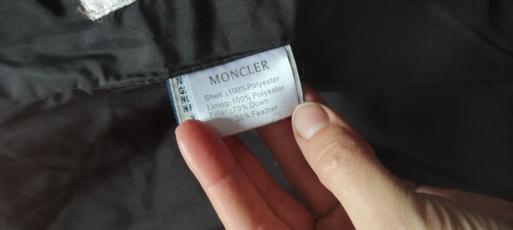 Пуховик Moncler жіночий