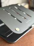Bestand TI station stojak na laptopa Macbooka