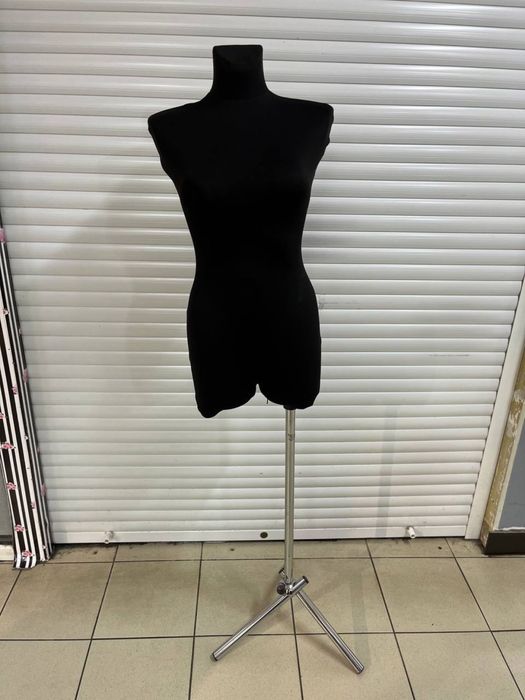 Маникен жіночий розмір s-m