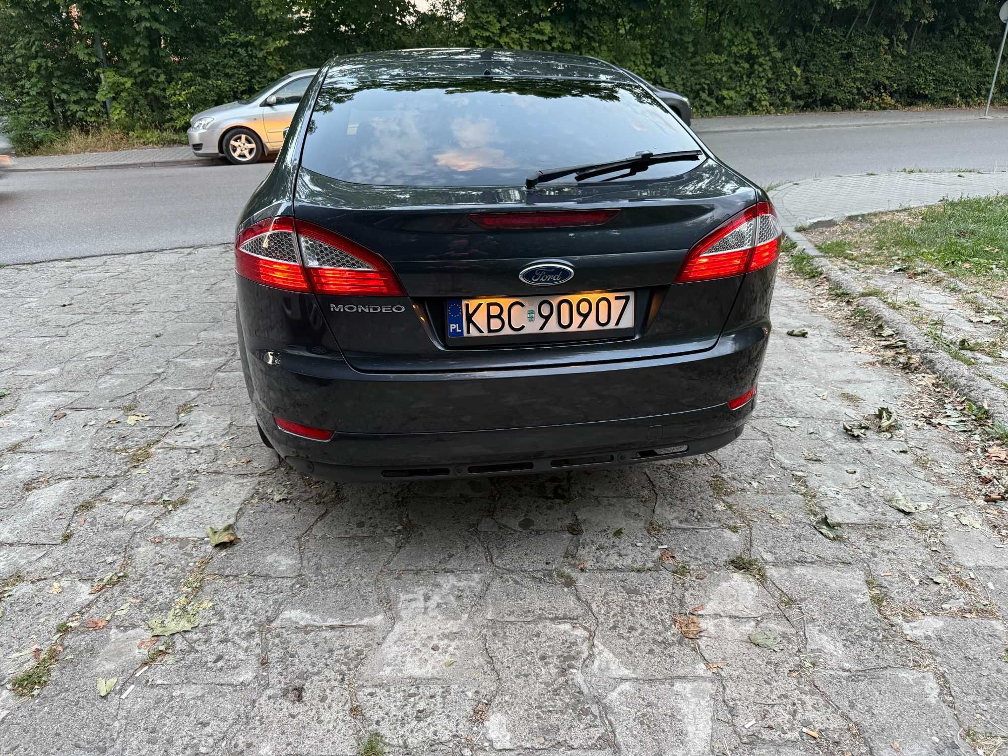 Sprzedam fajnego Forda Mondeo w dobrym stanie !