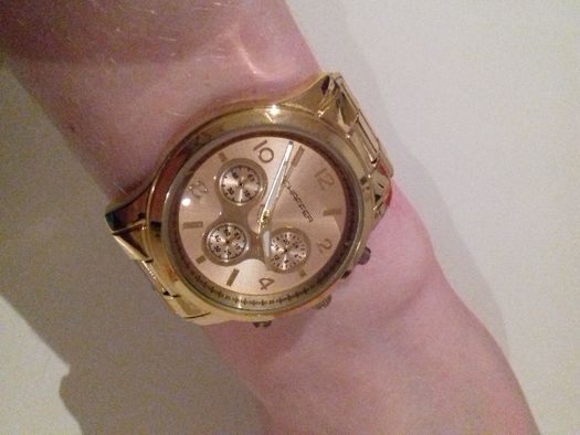 Zegarek na bransolecie w kolorze złotym - marka Schaffer