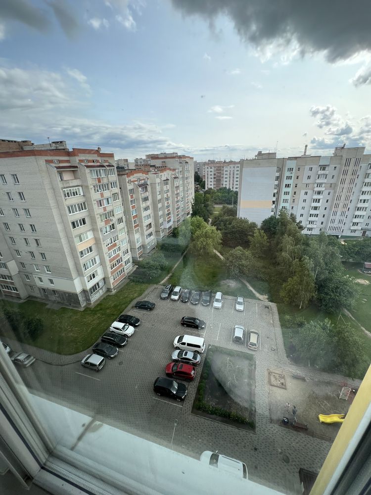 Продам квартиру вул. Кравчука