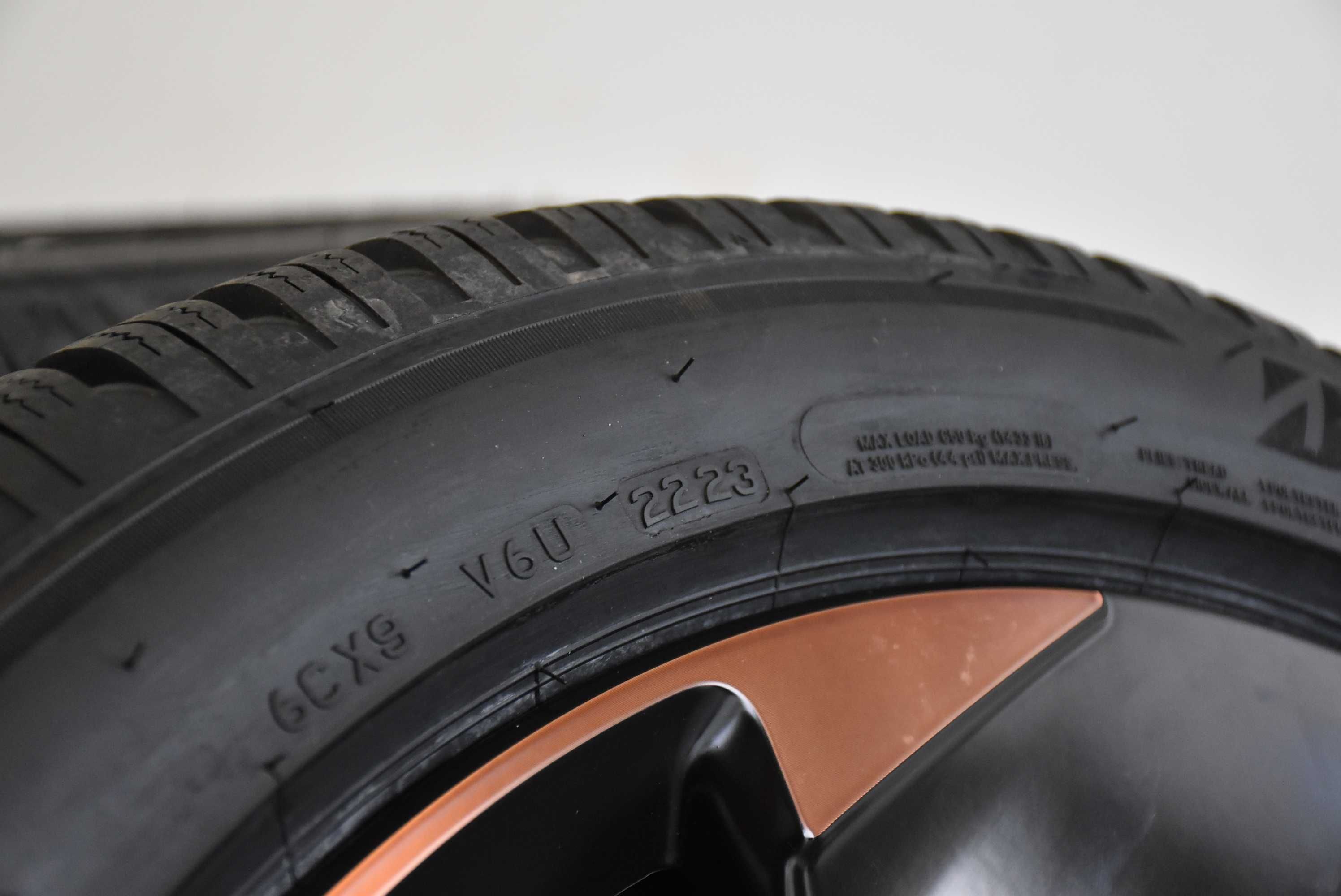 Koła Felgi 19" Cupra Born 10E601025 Nowe Bridgestone Blizzak Zima 2023